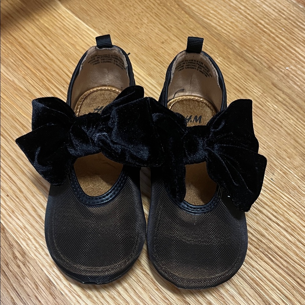 H&M Kids Black Dress Shoes with Velvet Bow
